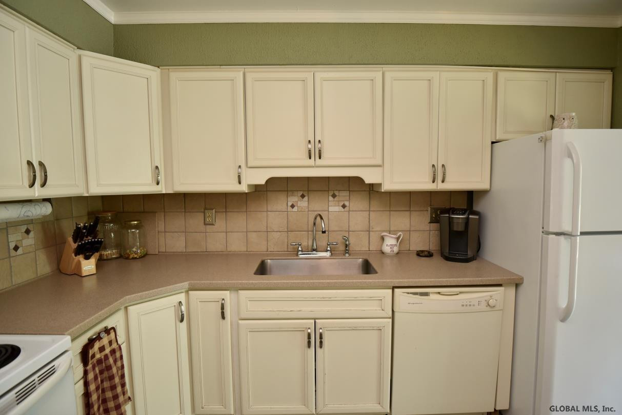 280 Progress Road Gloversville, NY 12078 - Photo 5 of 36 Photo 5