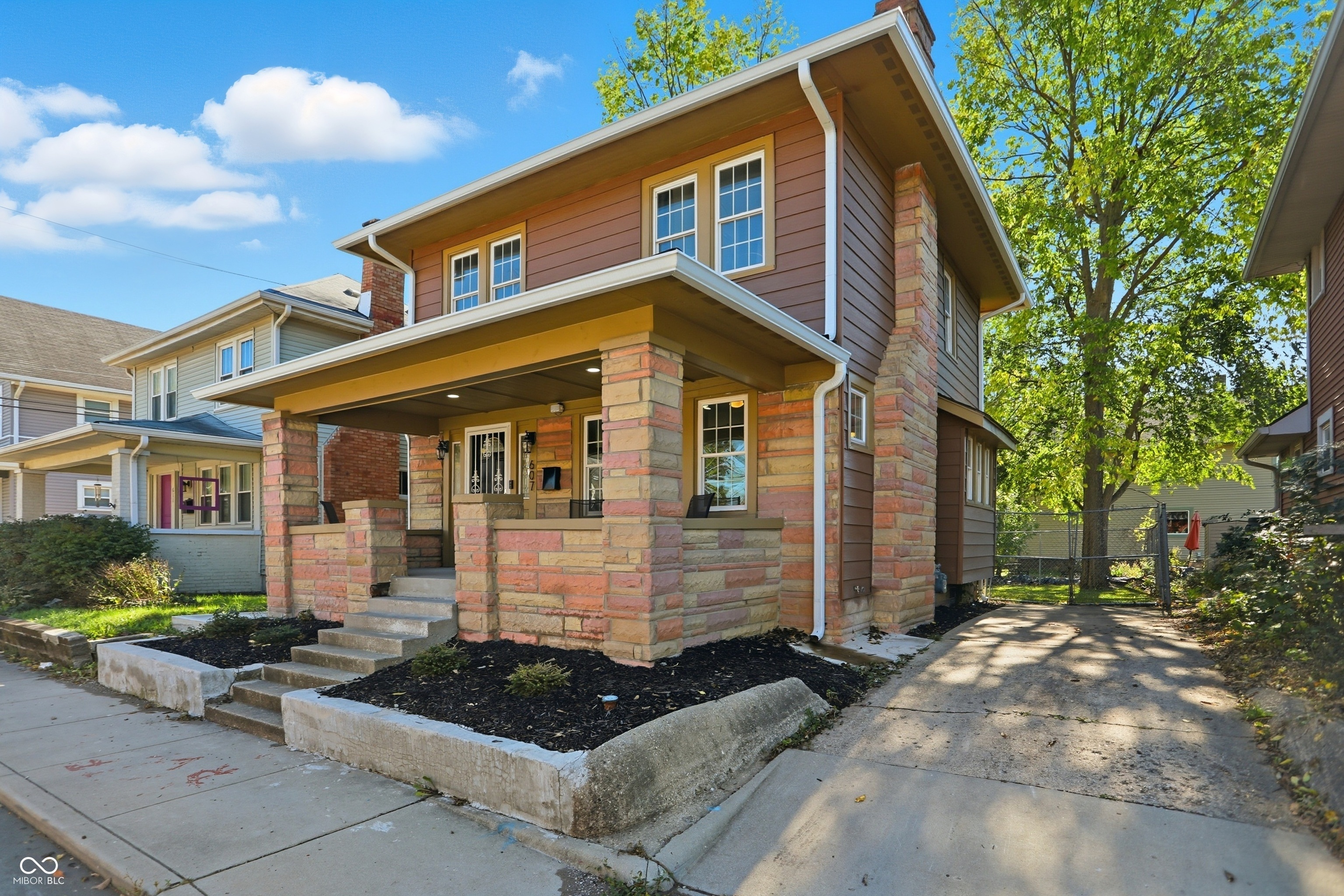 607 East 30th Street Indianapolis, IN 46205 - Photo 2 of 50