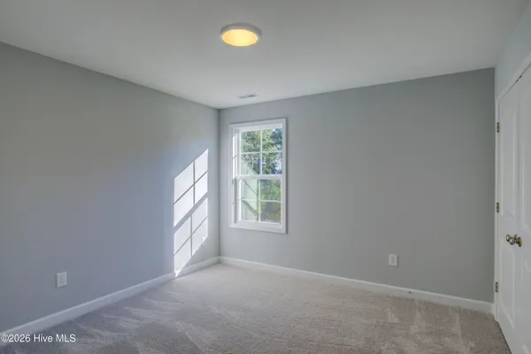 $2,200 | 521 Transom Way, Sneads Ferry, NC 28460