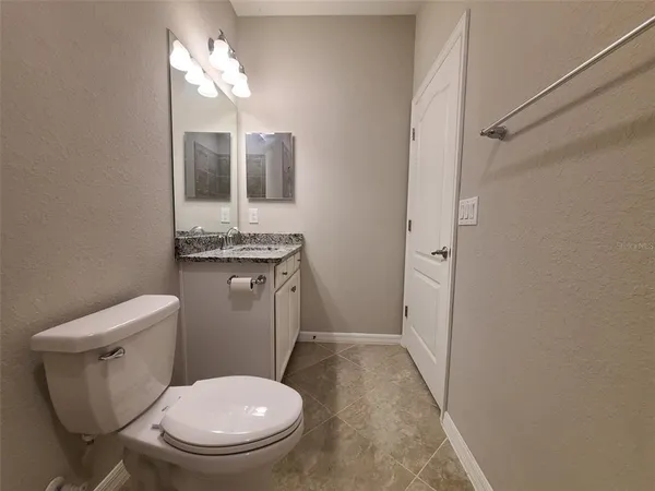 $2,800 | 19353 Nearpoint Drive, Venice, FL 34292