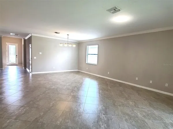 $2,800 | 19353 Nearpoint Drive, Venice, FL 34292