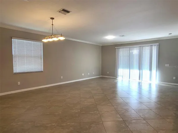 $2,800 | 19353 Nearpoint Drive, Venice, FL 34292