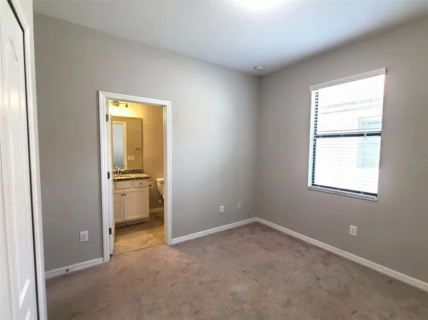 $2,800 | 19353 Nearpoint Drive, Venice, FL 34292