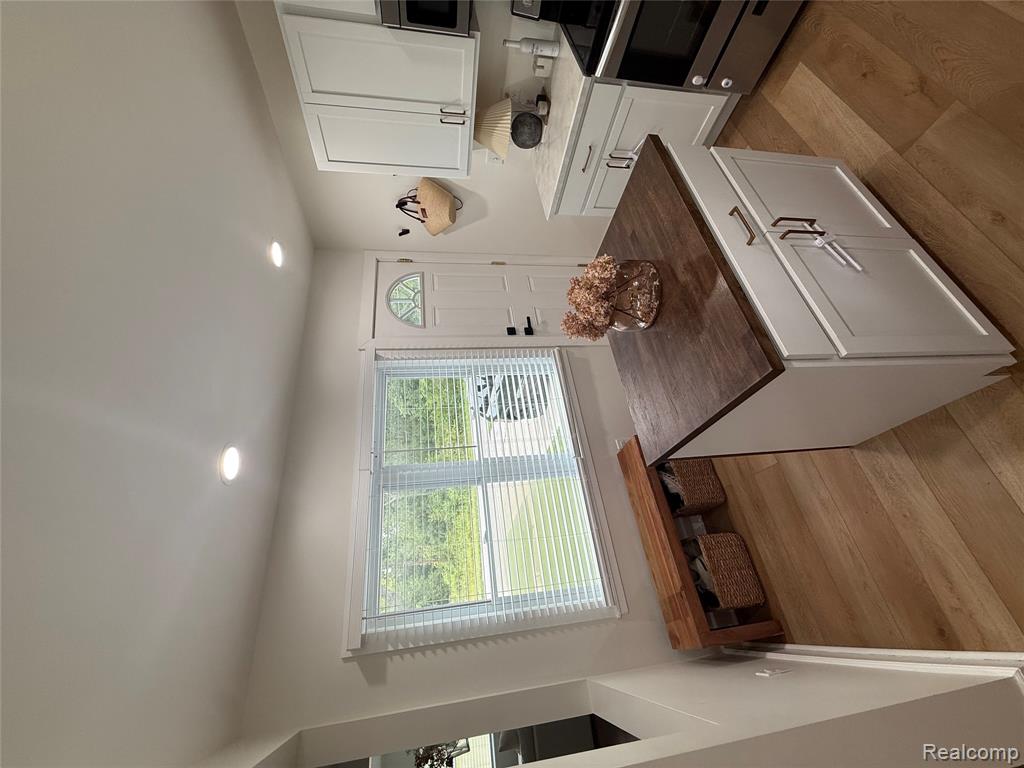 1513 North Seymour Road Flushing, MI 48433 - Photo 9 of 26 Gallery Image 9