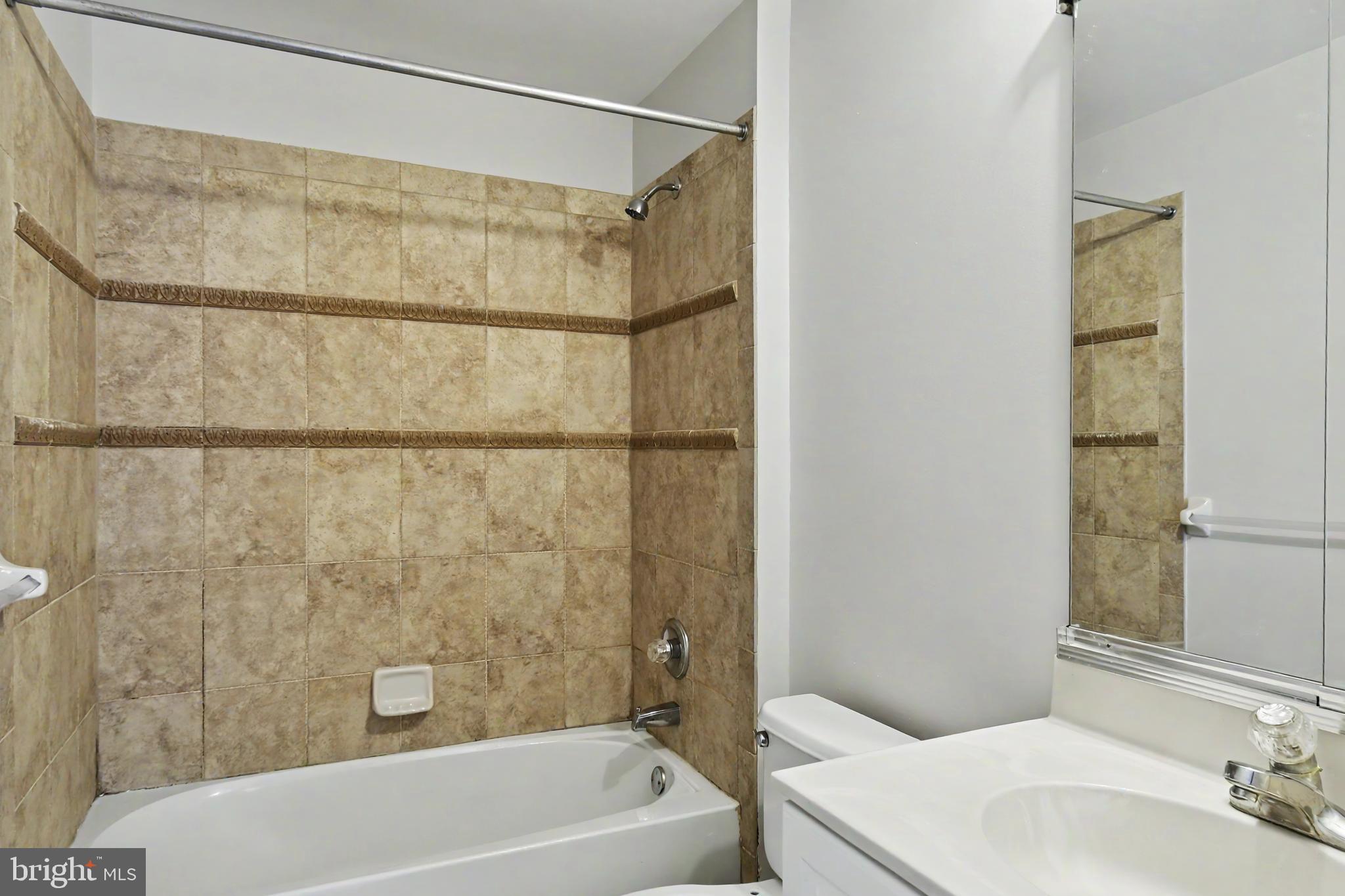 3740 Green Ridge Road Furlong, PA 18925 - Photo 32 of 61 Bedroom 2 Bathroom