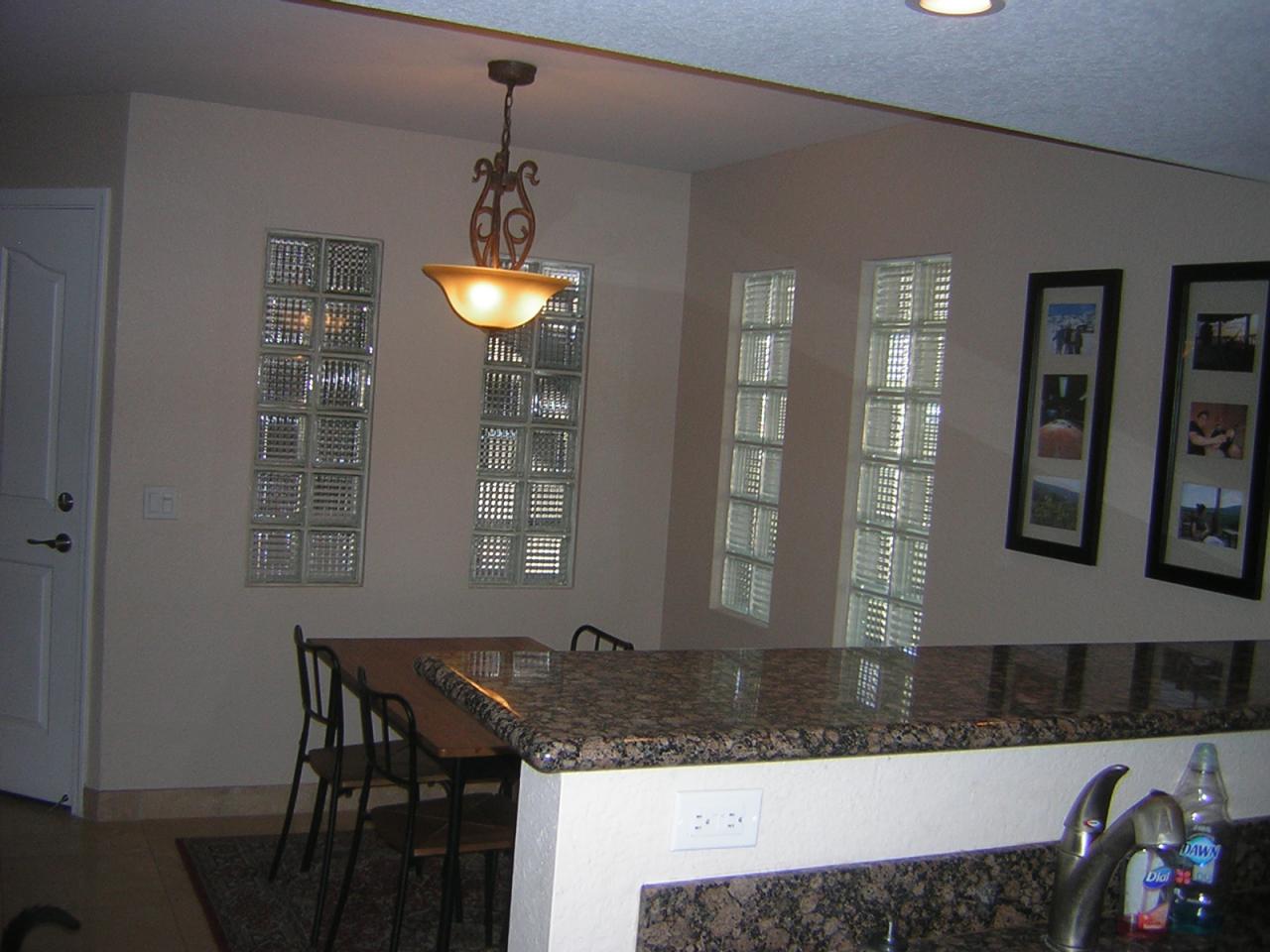 3235 East Camelback Road, Unit 113 Phoenix, AZ 85018 - Photo 8 of 12 Dining Area
