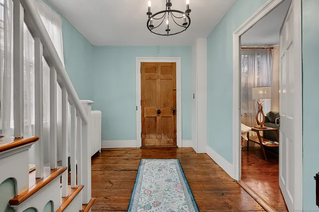 $364,900 | 160 Boston Road, Middletown, CT 06457