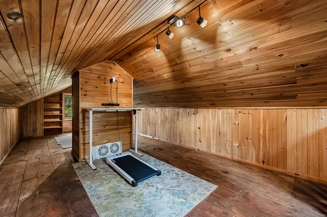 $364,900 | 160 Boston Road, Middletown, CT 06457