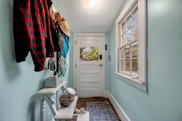 $364,900 | 160 Boston Road, Middletown, CT 06457