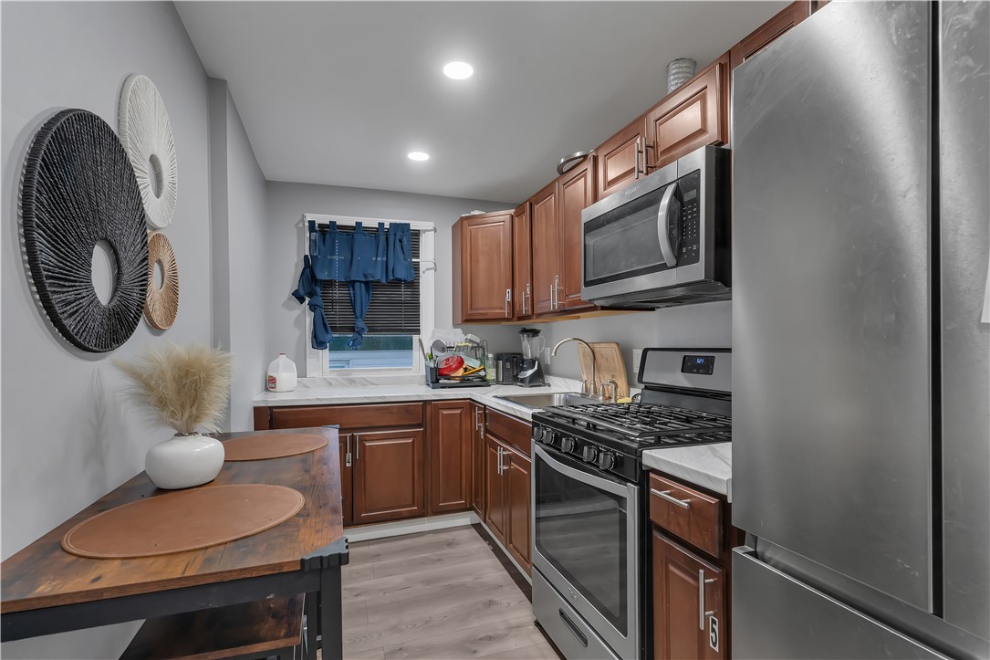 38 Mitchell Street Providence, RI 02907 - Photo 23 of 37