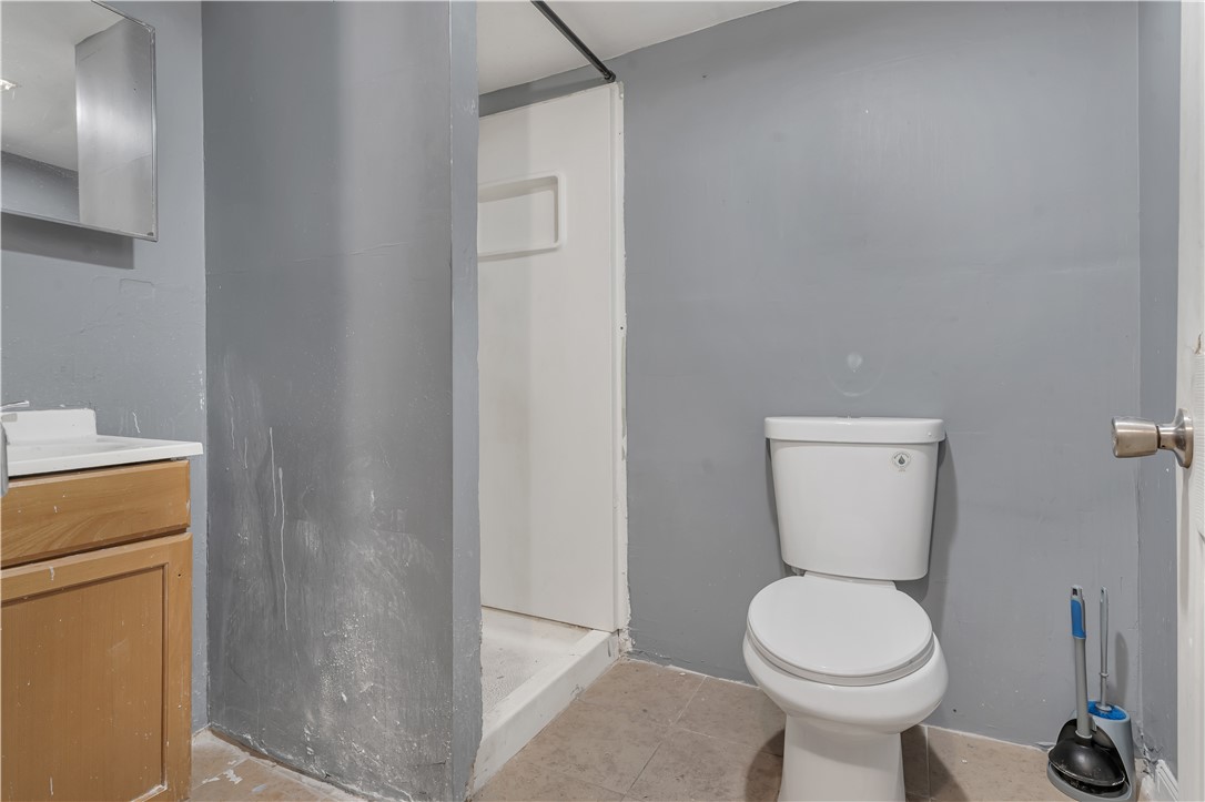 38 Mitchell Street Providence, RI 02907 - Photo 34 of 37