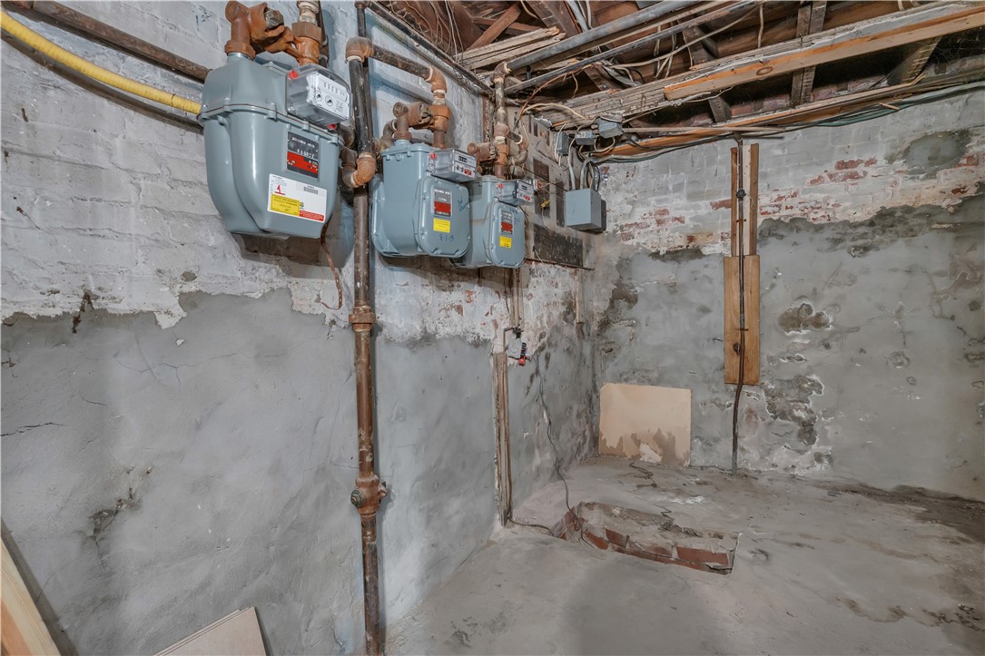 38 Mitchell Street Providence, RI 02907 - Photo 35 of 37