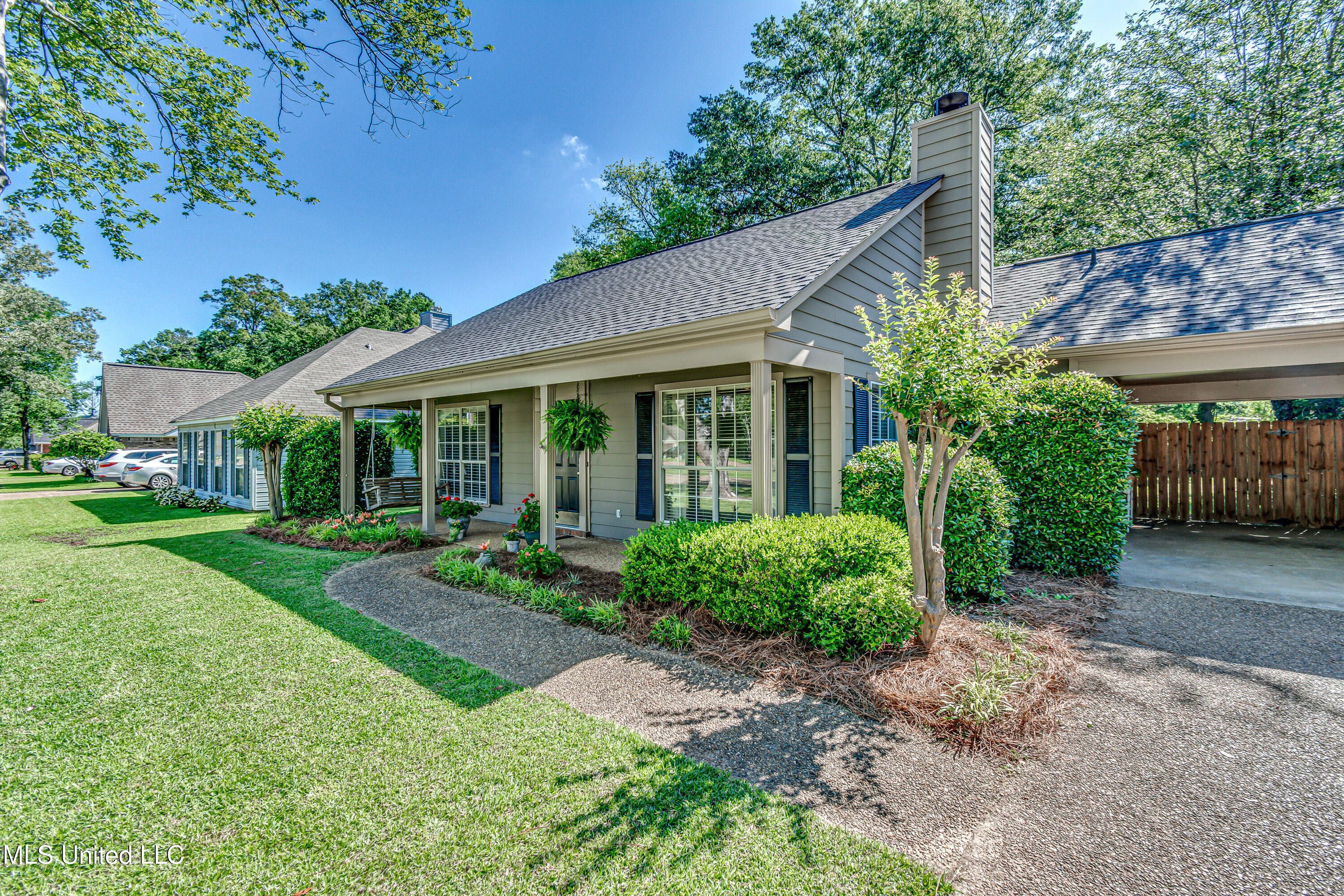 1021 Laurel Drive Flowood, MS 39232 - Photo 2 of 57 Front Exterior