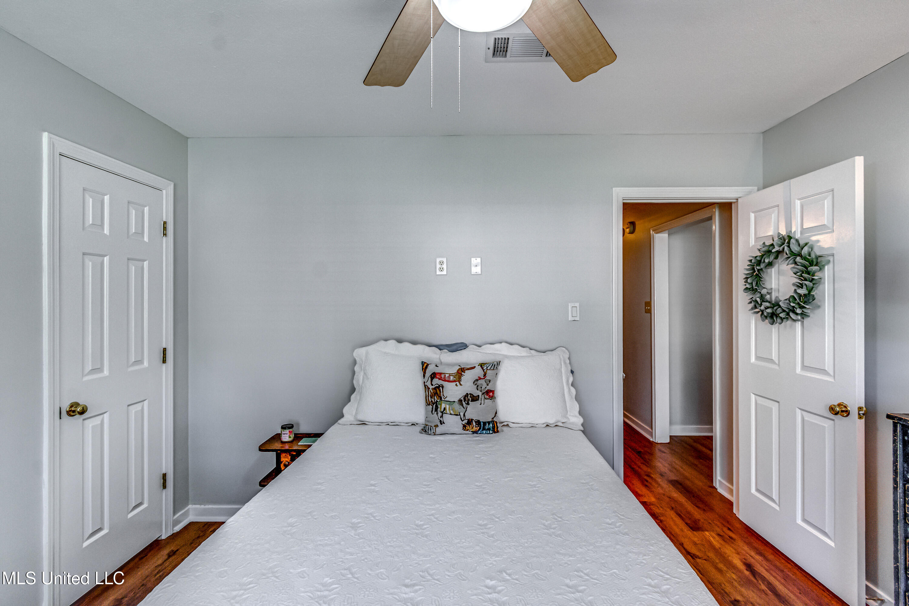 1021 Laurel Drive Flowood, MS 39232 - Photo 26 of 57 Guest Bedroom 1