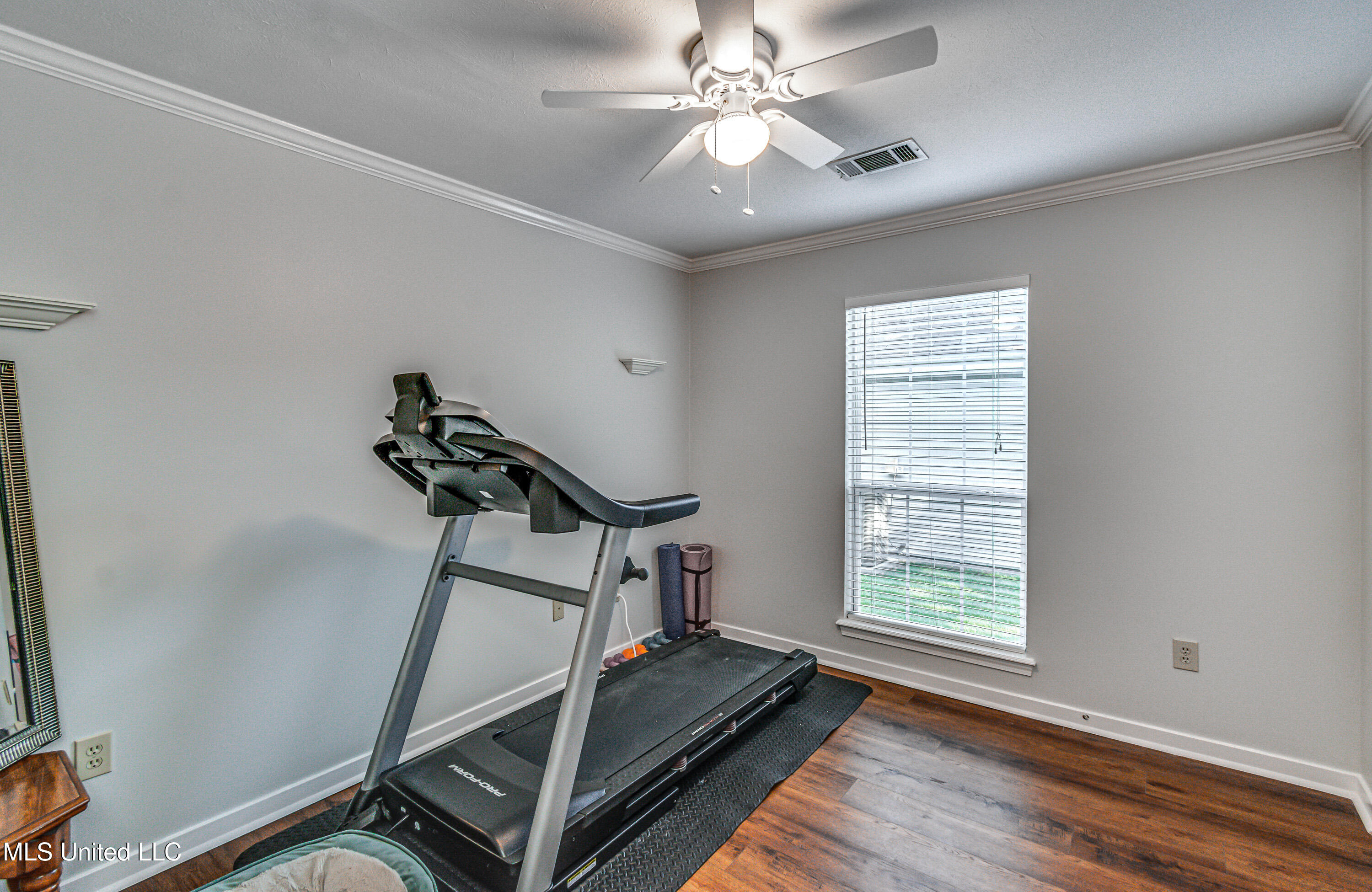 1021 Laurel Drive Flowood, MS 39232 - Photo 28 of 57 Guest Bedroom 2