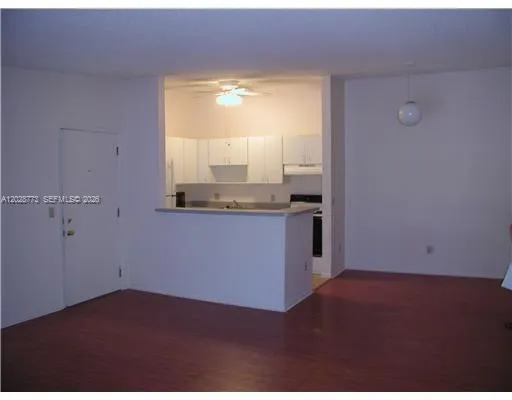 $2,150 | 9729 Hammocks Boulevard, Unit 206E, Miami, FL 33196