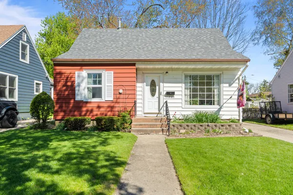 $274,333 | 1205 Barnes Street, Delavan, WI 53115