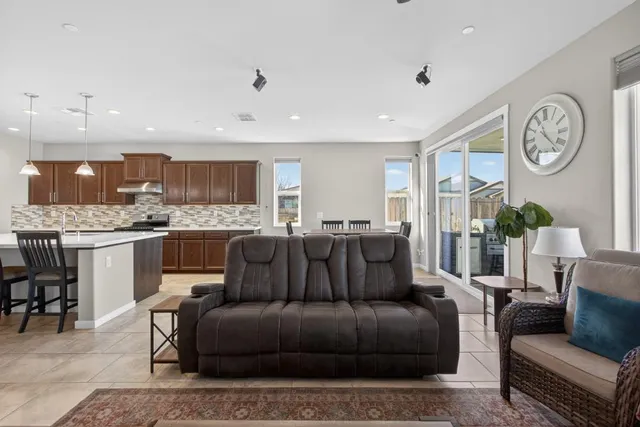 $659,000 | 1753 Sea Cliff Court, Plumas Lake, CA 95961