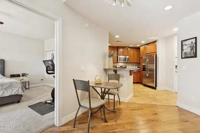 $465,000 | 5350 East Deer Valley Drive, Unit 4267, Phoenix, AZ 85054