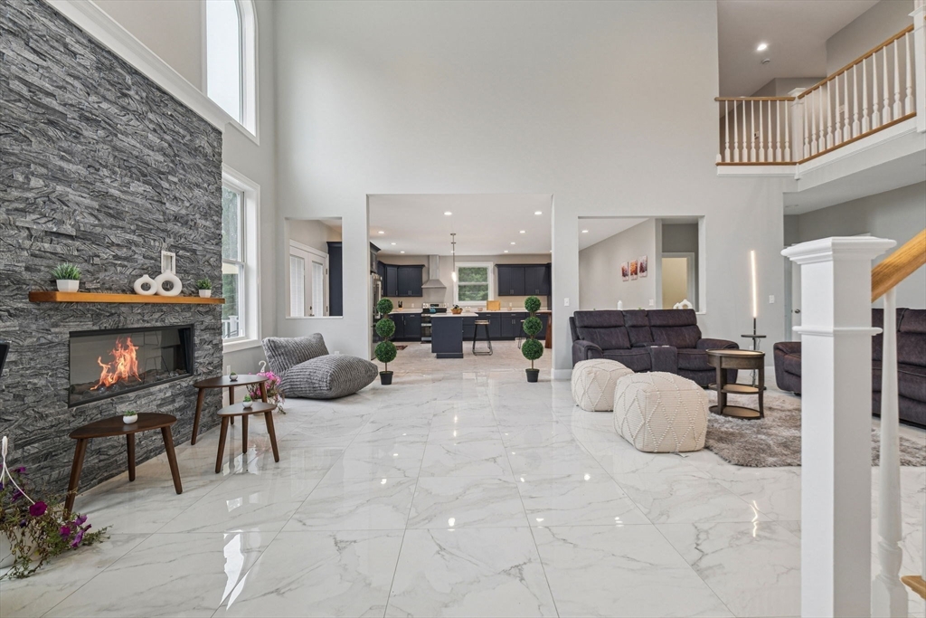 920 Drift Road Westport, MA 02790 - Photo 8 of 41