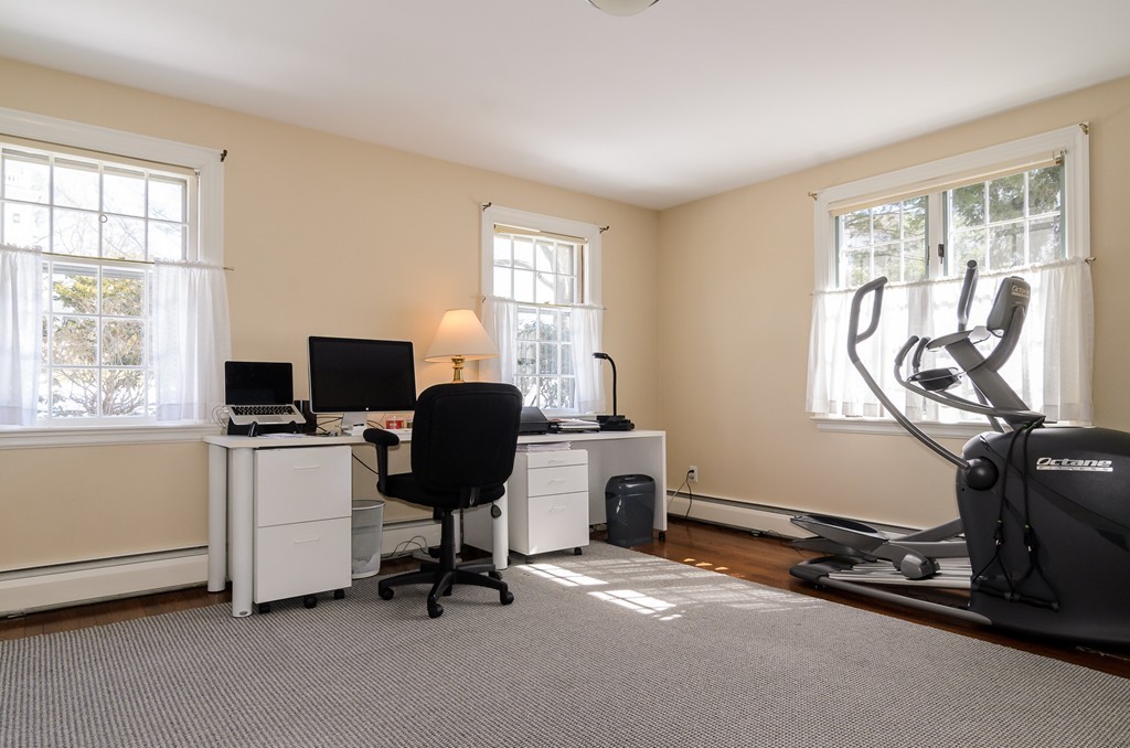 7 Winthrop Road Wellesley, MA 02482 - Photo 14 of 25