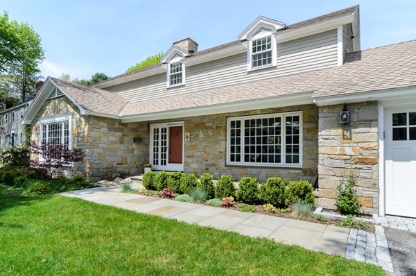 7 Winthrop Road Wellesley, MA 02482 - Photo 23 of 25