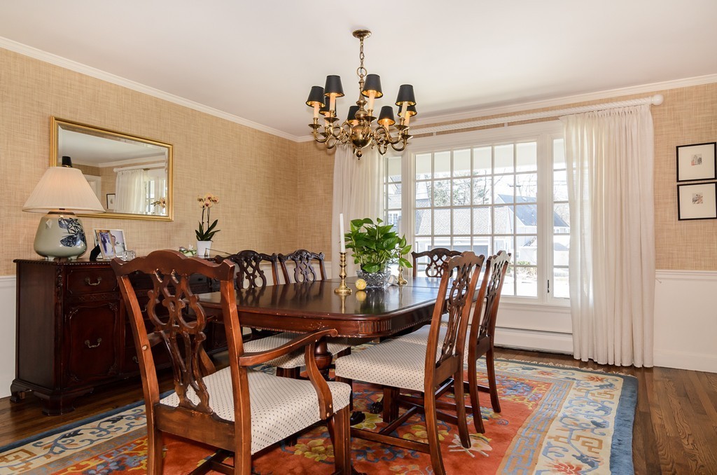 7 Winthrop Road Wellesley, MA 02482 - Photo 9 of 25