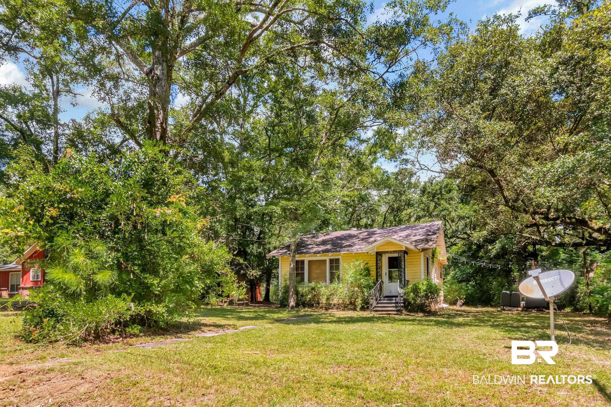 2312 Old Military Road Mobile, AL 36605 - Photo 2 of 17
