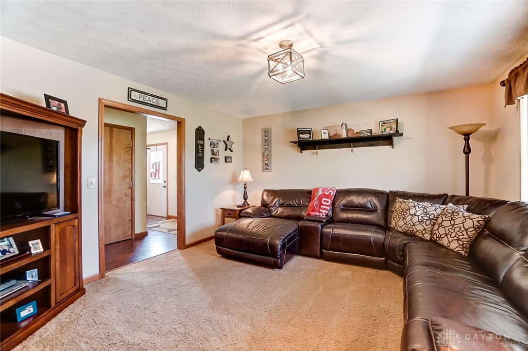 3297 Maple Grove Road Springfield, OH 45504 - Photo 13 of 67