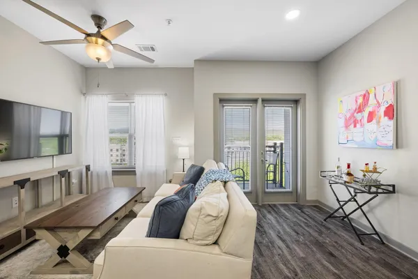 $319,900 | 782 Riverfront Parkway, Unit 416, Chattanooga, TN 37402