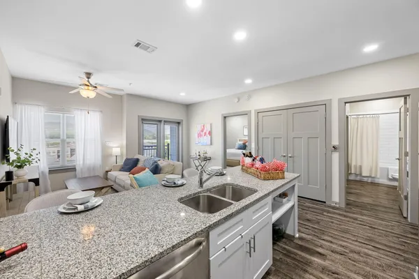 $319,900 | 782 Riverfront Parkway, Unit 416, Chattanooga, TN 37402