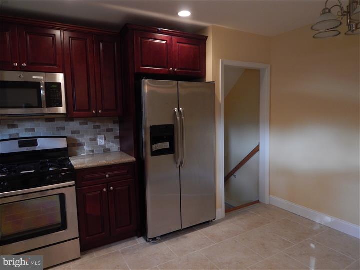 1021 Mueller Road Warminster, PA 18974 - Photo 12 of 25 Gallery Image 12