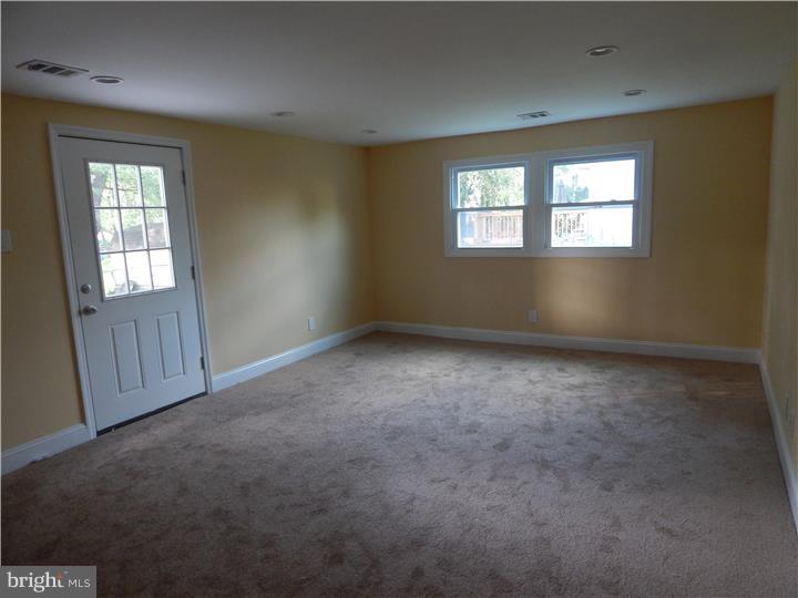 1021 Mueller Road Warminster, PA 18974 - Photo 13 of 25 Gallery Image 13