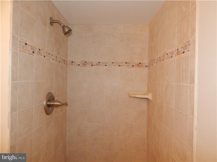 1021 Mueller Road Warminster, PA 18974 - Photo 17 of 25 Gallery Image 17