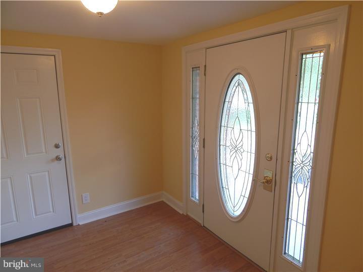 1021 Mueller Road Warminster, PA 18974 - Photo 3 of 25 Gallery Image 3