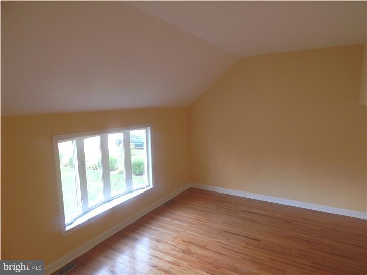 1021 Mueller Road Warminster, PA 18974 - Photo 4 of 25 Gallery Image 4