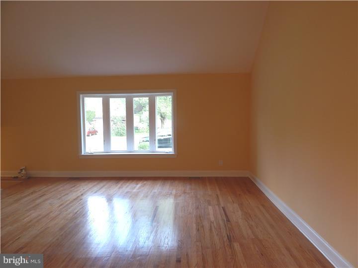 1021 Mueller Road Warminster, PA 18974 - Photo 5 of 25 Gallery Image 5