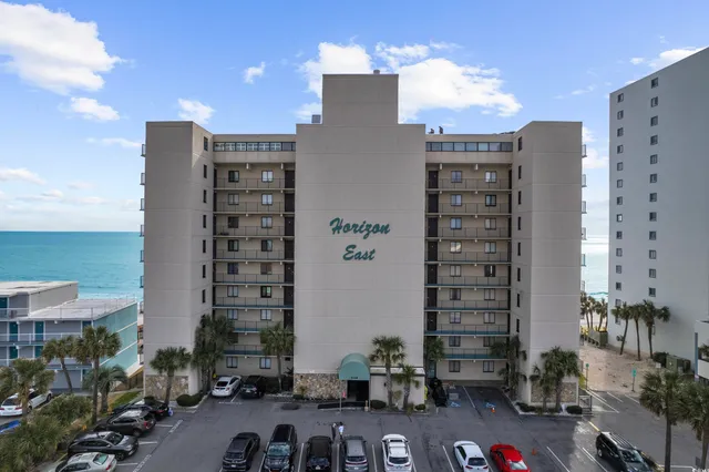 $439,900 | 1108 North Waccamaw Drive, Unit 304, Murrells Inlet, SC 29576