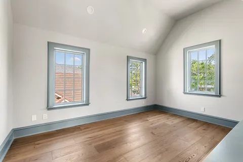 $2,750,000 | 1126 East 7 1/2 Street, Houston, TX 77009