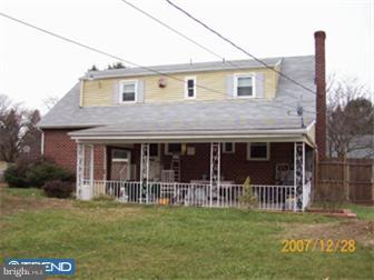131 Bradley Avenue Sinking Spring, PA 19608 - Photo 2 of 8