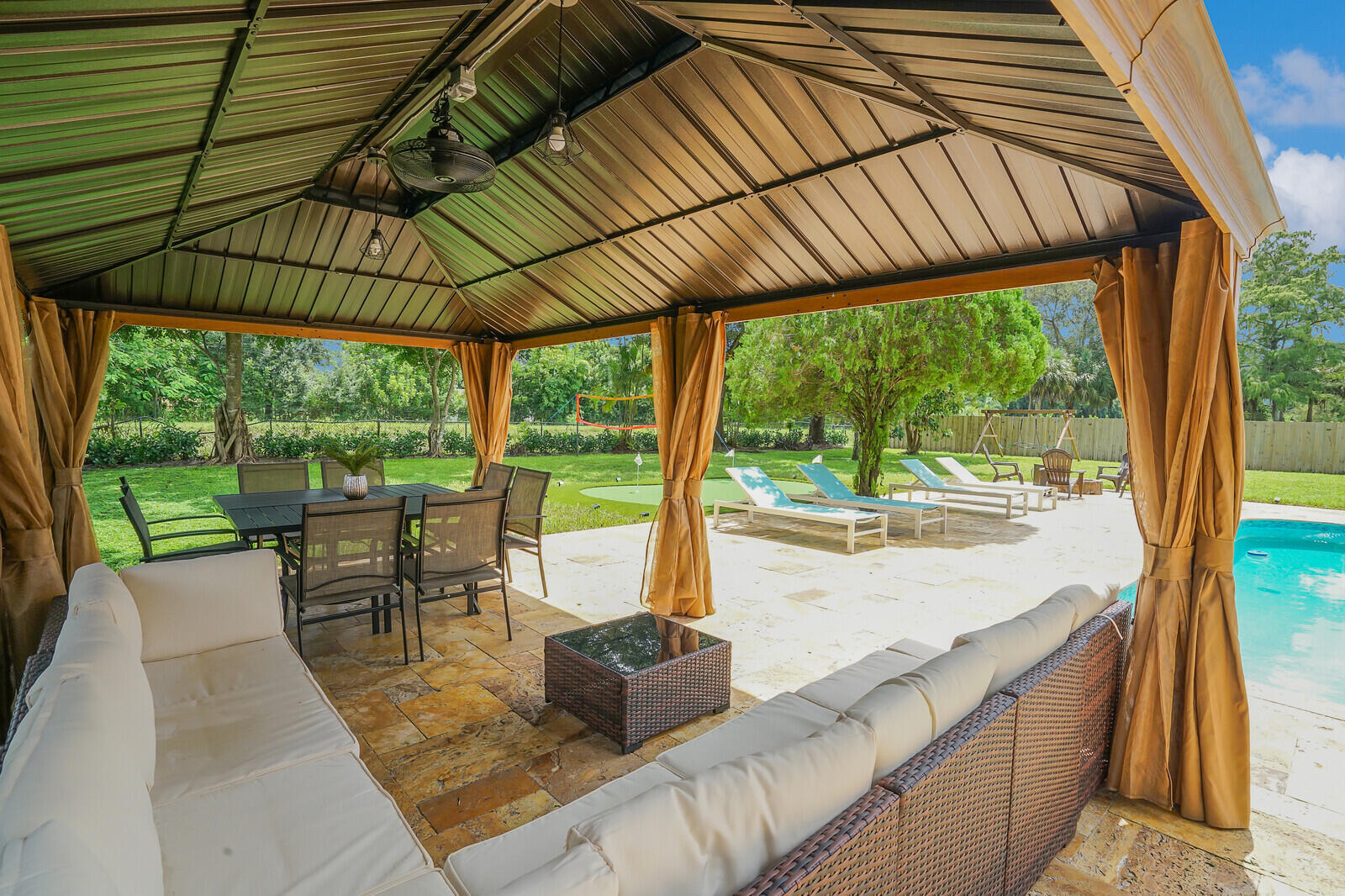 166 Old Country Road South Wellington, FL 33414 - Photo 4 of 76 54_Image_43_mls
