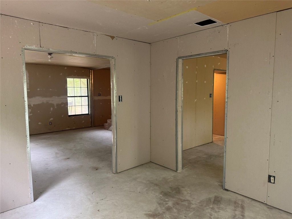 14 North Fairway Loop Coldspring, TX 77331 - Photo 14 of 38 Dining room