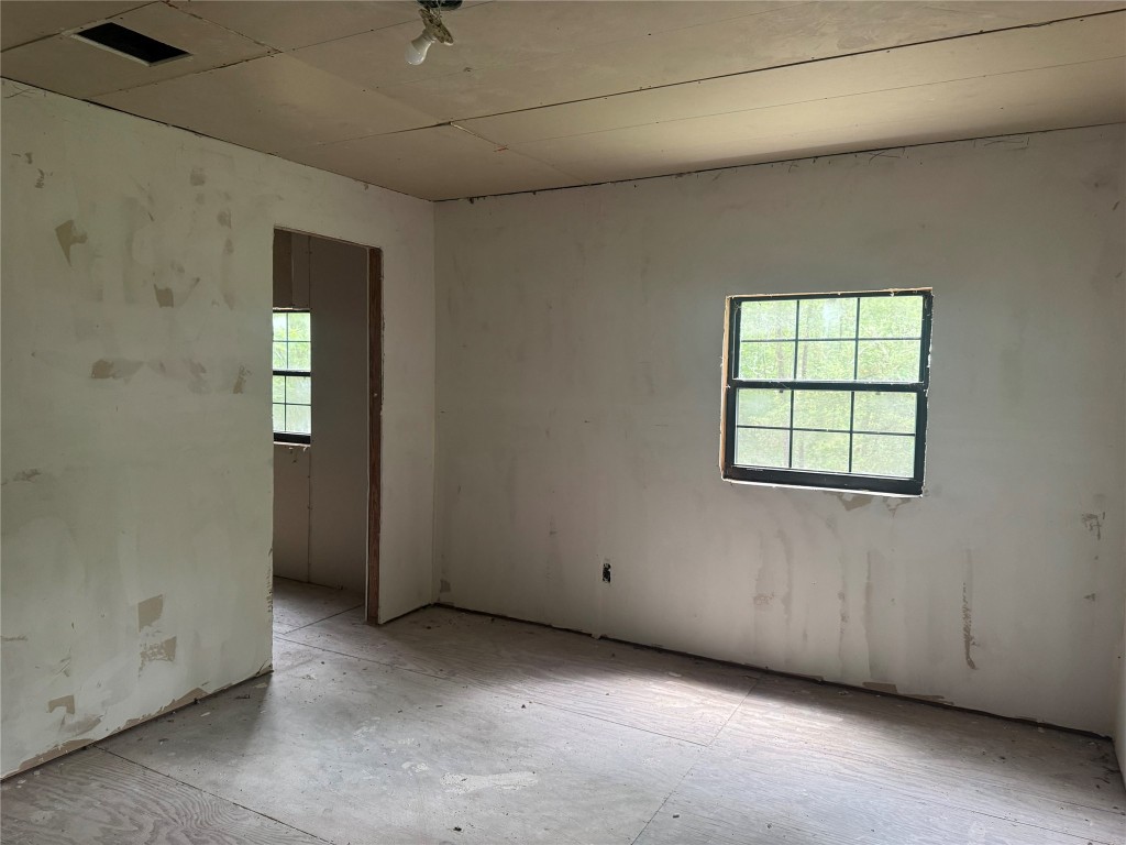 14 North Fairway Loop Coldspring, TX 77331 - Photo 22 of 38 Primary bedroom