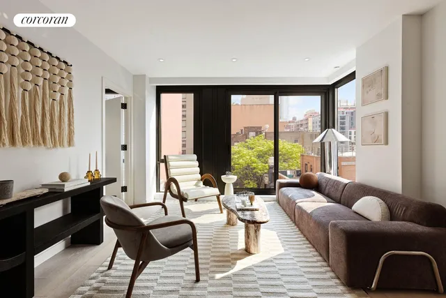 $1,380,000 | 355 West 39th Street, Unit 4A | Hudson Yards