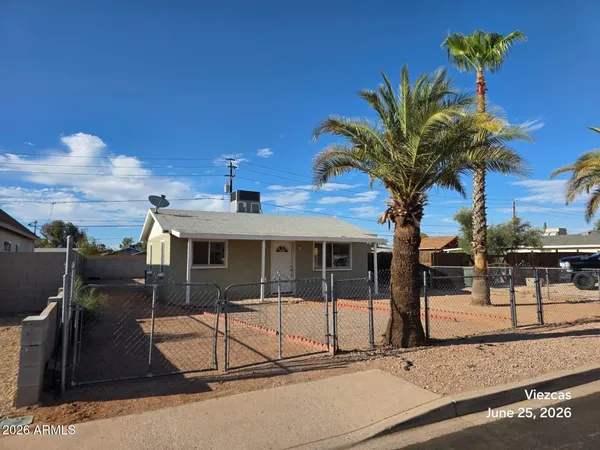 $173,500 | 1132 East 4th Street, Casa Grande, AZ 85122