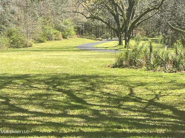 $459,000 | 13137 Old Port Gibson Road, Utica, MS 39175