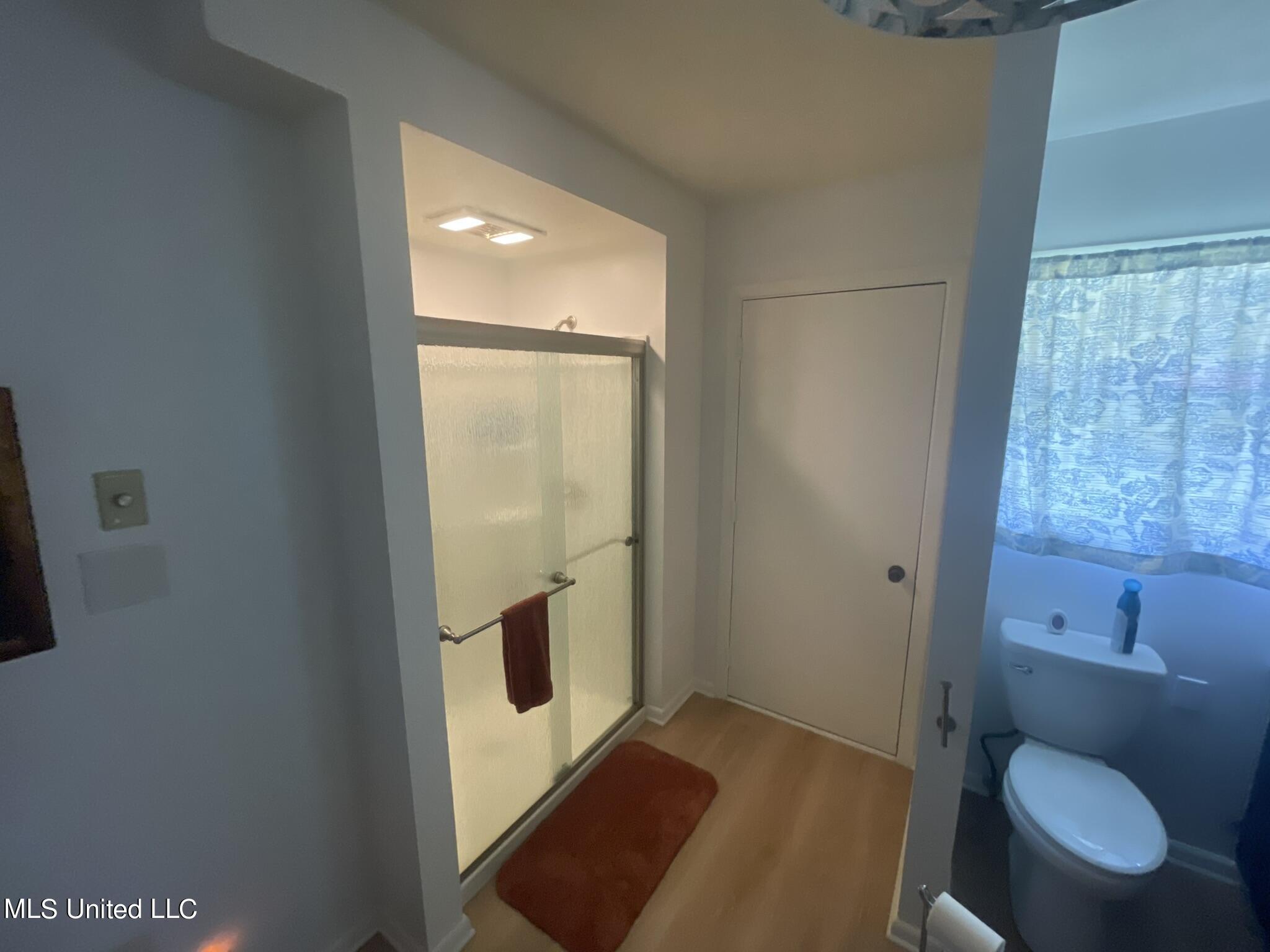 13137 Old Port Gibson Road Utica, MS 39175 - Photo 15 of 29 13137 Claiborne Bath2