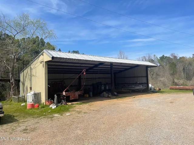$459,000 | 13137 Old Port Gibson Road, Utica, MS 39175