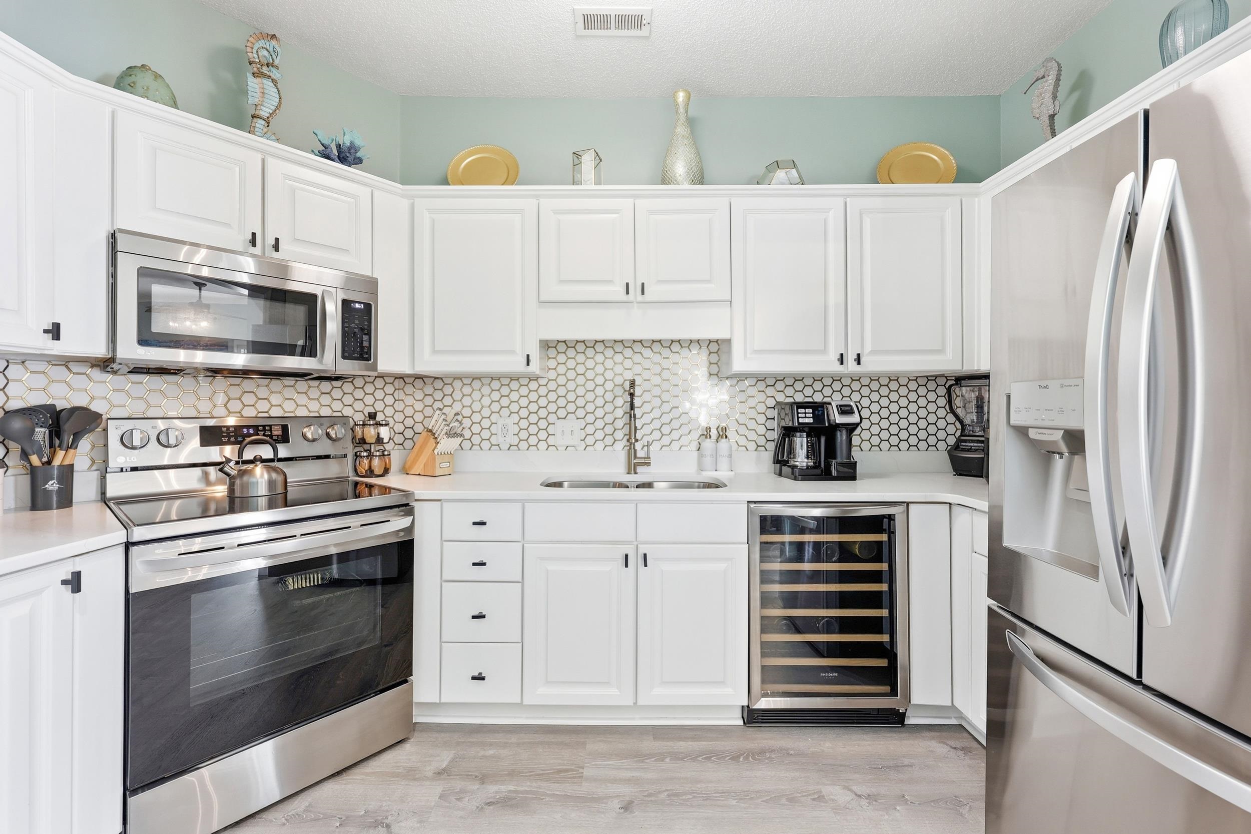 3405 Sweetwater Boulevard, Unit 3405 Murrells Inlet, SC 29576 - Photo 5 of 35