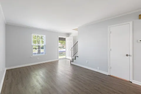 $385,000 | 2007 B Ashwood Avenue, Nashville, TN 37212